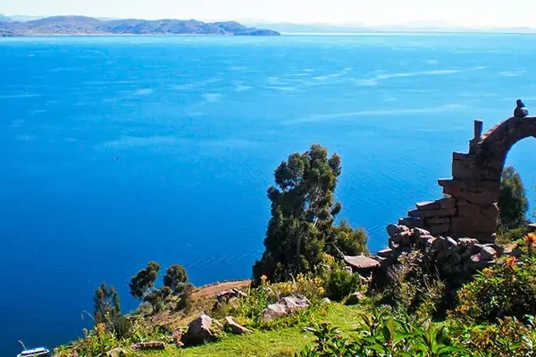 Islas-Flotantes-del-Lago-Titicaca..