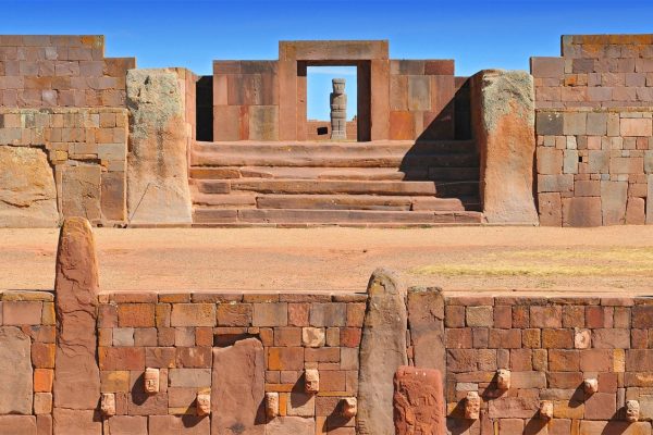 el-templo-kalasasaya-en-la-ciudad-preincaica-de-tiwanaku_409bf3a8_1280x849