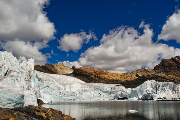 panoramica-base-del-nevado-pastoruri