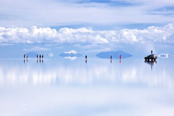 reflection-salar-de-uyuni-bolivia